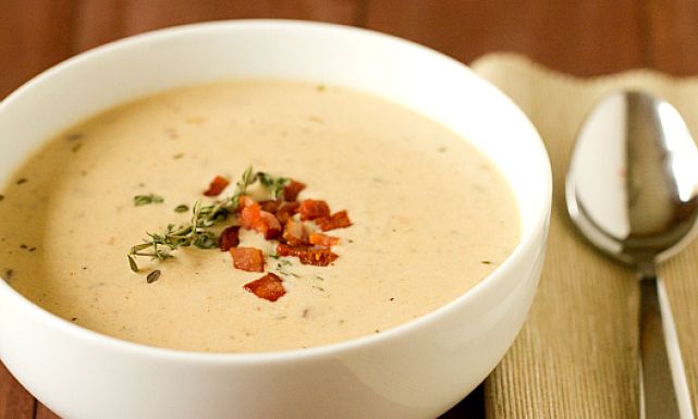 طريقة عمل شوربة الجبنة التشيدر بالكريمة: