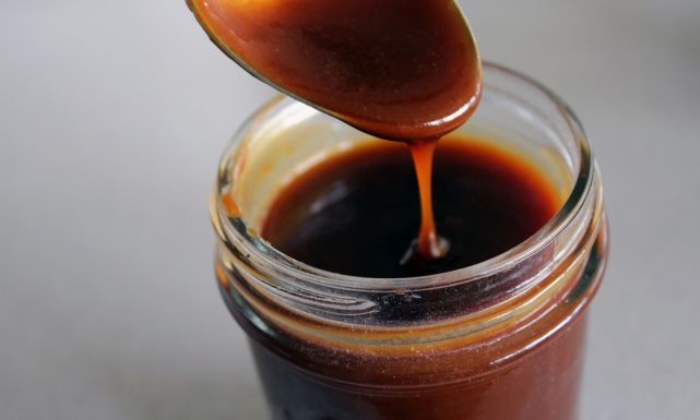 طريقة عمل البشاميل بالشوكولاته والكراميل:
