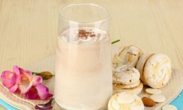 طريقة عمل مشروب القهوة باللوز: