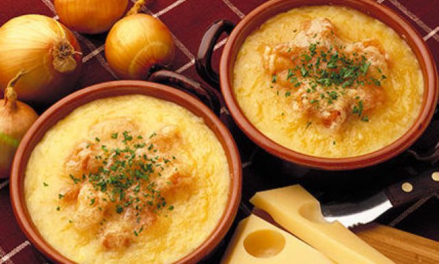 طريقة عمل شوربة البصل الكريمية الفرنسية