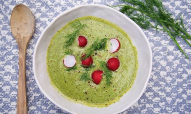 طريقة عمل شوربة الفول الأخضر باللبن: