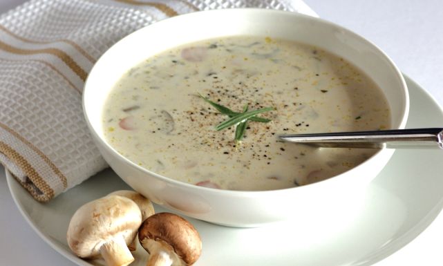 طريقة عمل شوربة الفطر بالكريمة: