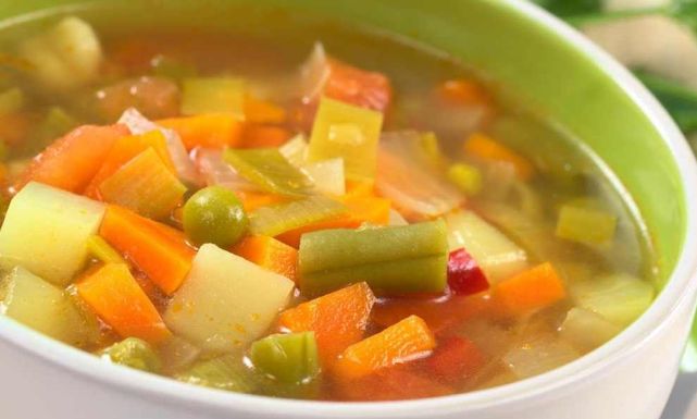طريقة عمل شوربة الخضار البرنواز: